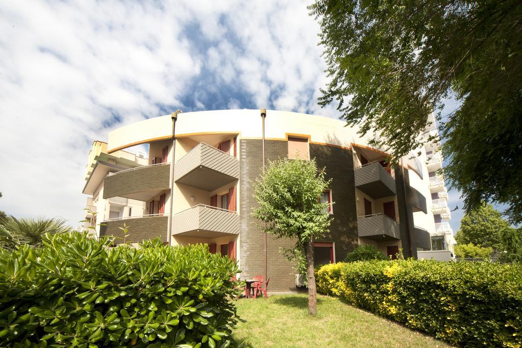 Aris Residence Riccione Exteriör bild